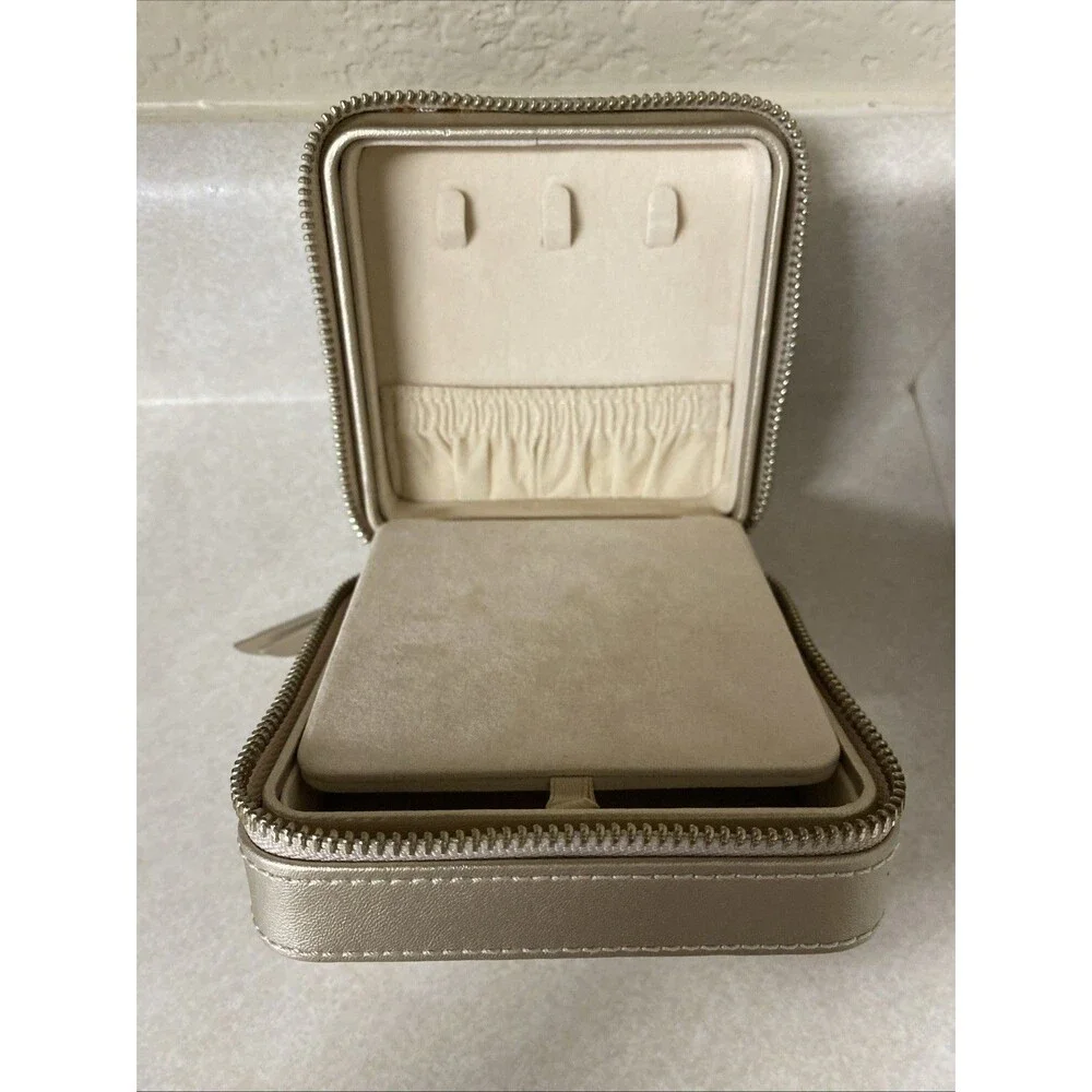 Wolf Travel Zip Jewelry Case Italy Champagne with Mirror 4.5x4.5